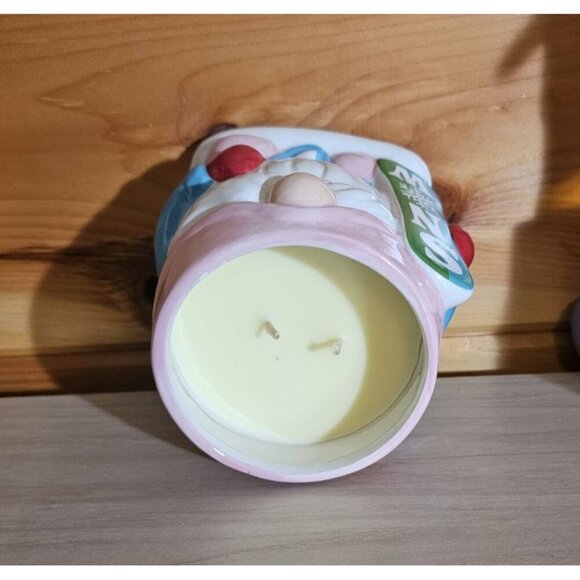 New Martha Stewart Gnome Snow Day Snowboarding 2 Wick Candle Jar Winter - Picture 11 of 12